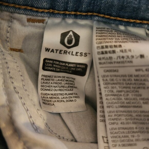 Levi’s 720 High-Rise Super Skinny Jeans – Light Wash Distressed Hems – Size 29 - Picture 11 of 12